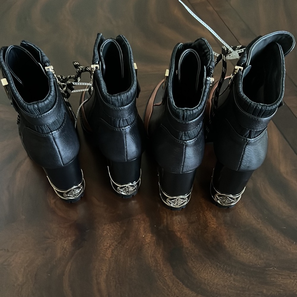 Antonio Melani Perline Leather Lace-Up Chunky Lug Sole Platform Heel Booties. - Picture 4 of 13